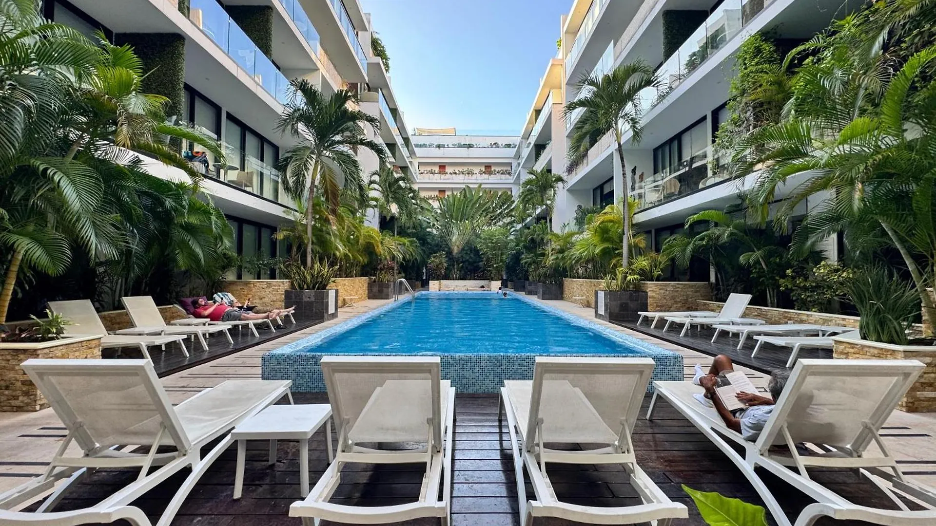 Lux Condo Center- Rooftop Sea View-Fast Wi-Fi Playa del Carmen 0*,  Mexico