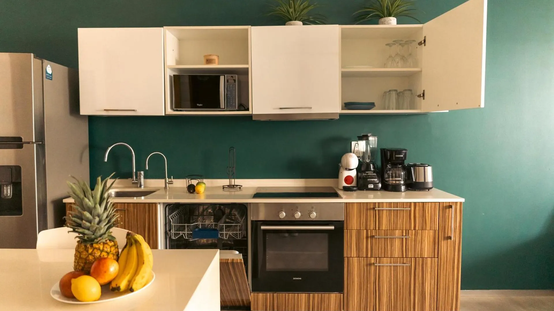 Lux Condo Center- Rooftop Sea View-Fast Wi-Fi Playa del Carmen Apartment
